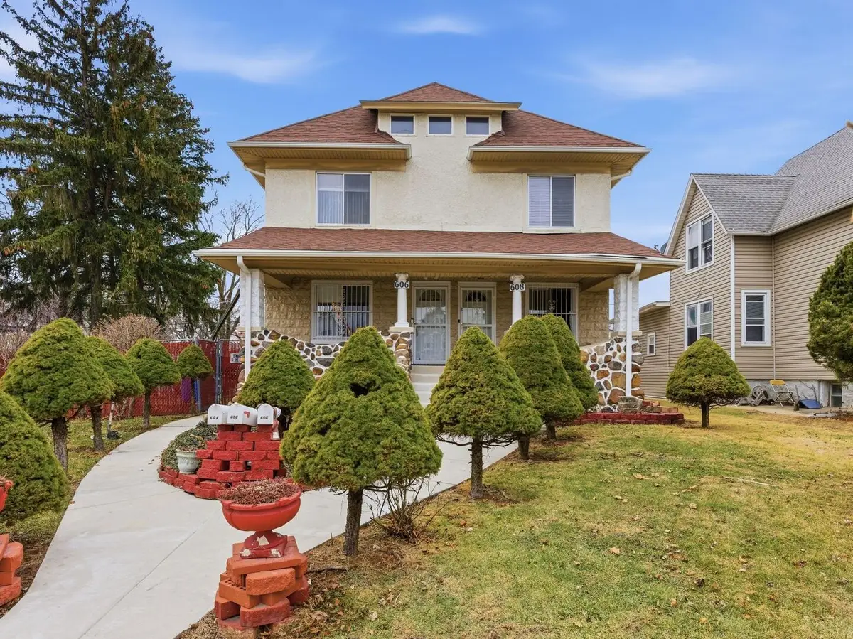 606 N 8th Avenue, Maywood, IL 60153 - #1