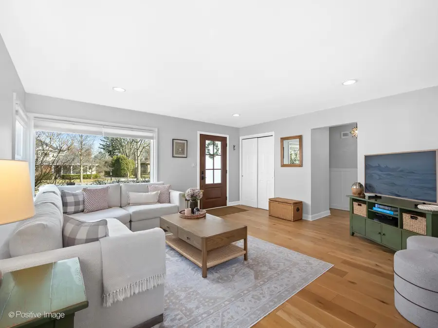 212 Woodstock Avenue, Clarendon Hills, IL 60514 - #3