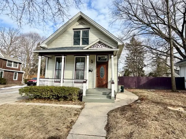 115 N Porter Street, Elgin, IL 60120 - #1