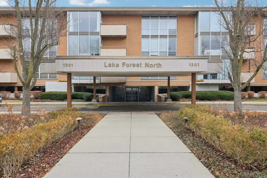 1301 N Western Avenue #307, Lake Forest, IL 60045 - #2