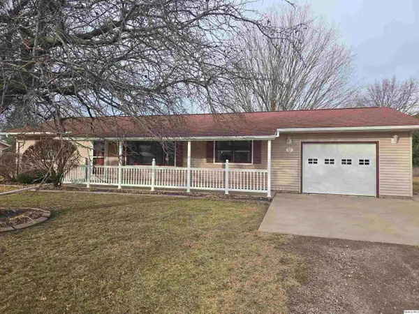239 Rogers Road, Carthage, IL 62321