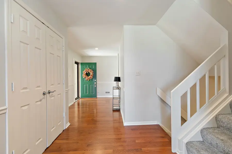 814 Oak Hill Road, Lake Barrington, IL 60010 - #3