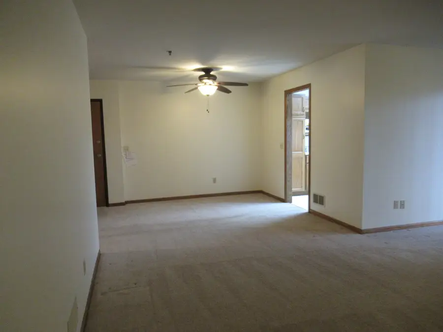 910 Thornwood Drive #910, Saint Charles, IL 60174 - #2