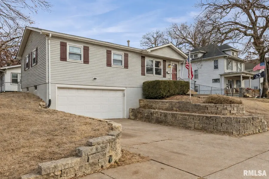 1703 24th Street, Rock Island, IL 61021 - #2