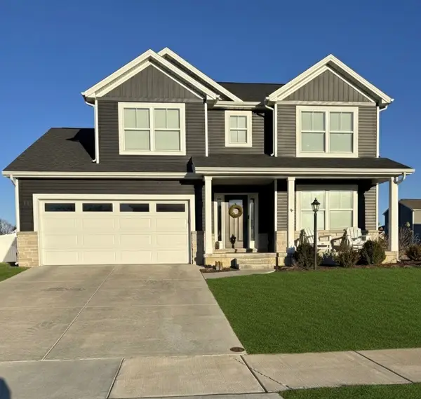 718 Cole Lane, Mahomet, IL 61853