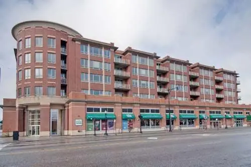 6000 N Cicero Avenue #301, Chicago, IL 60646
