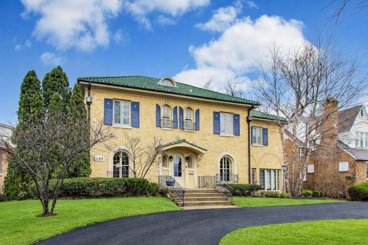 710 S Washington Avenue, Park Ridge, IL 60068 - #1