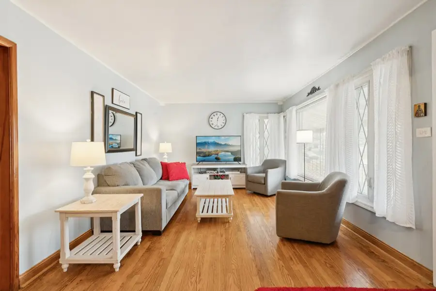 3129 Derrough Avenue, Melrose Park, IL 60164 - #2