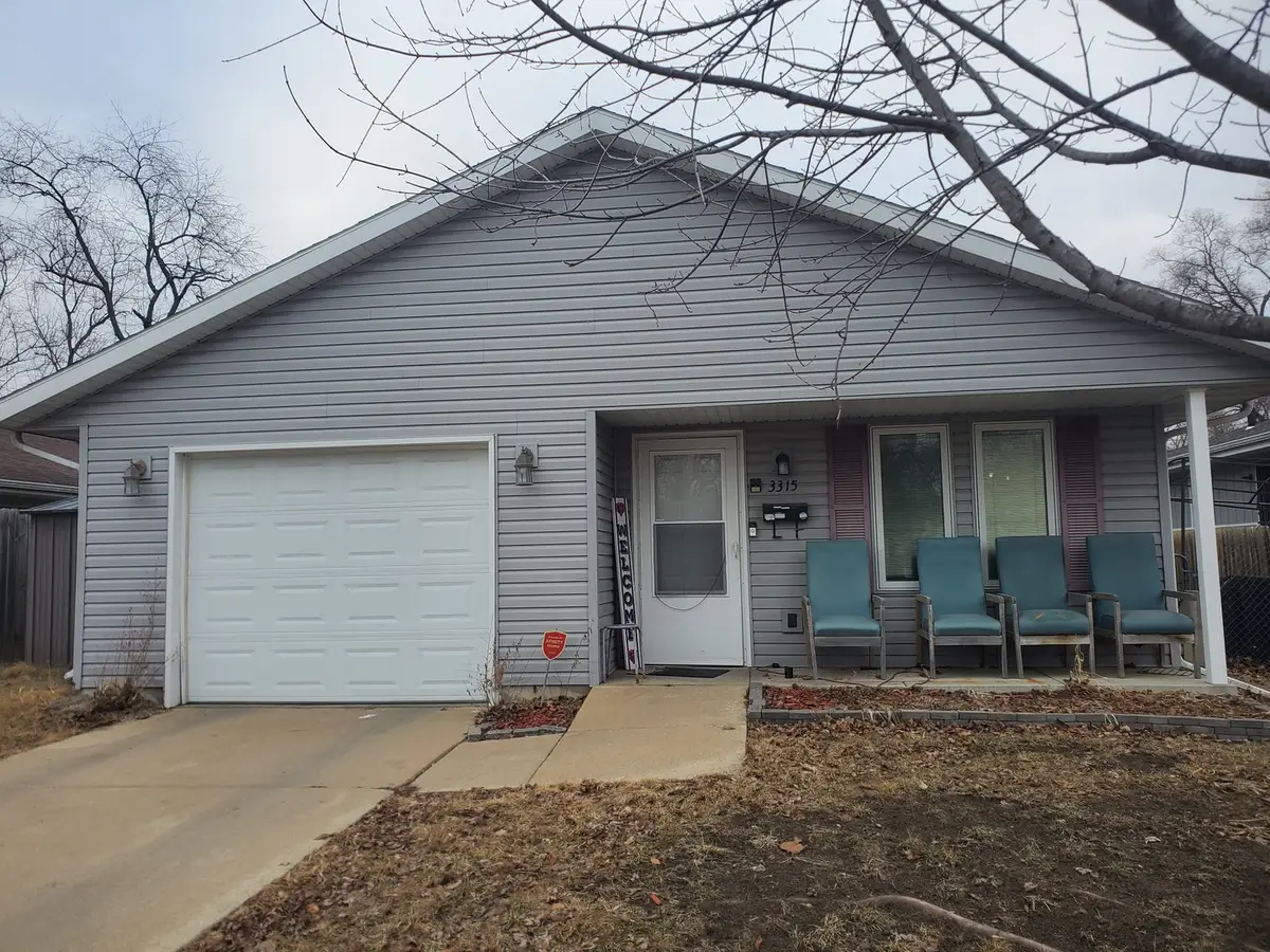 3315 Montrose Avenue, Rockford, IL 61101 - #1