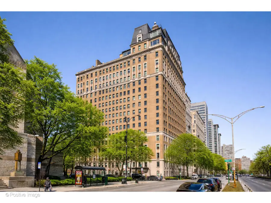 3500 N Lake Shore Drive #12C, Chicago, IL 60657 - #2