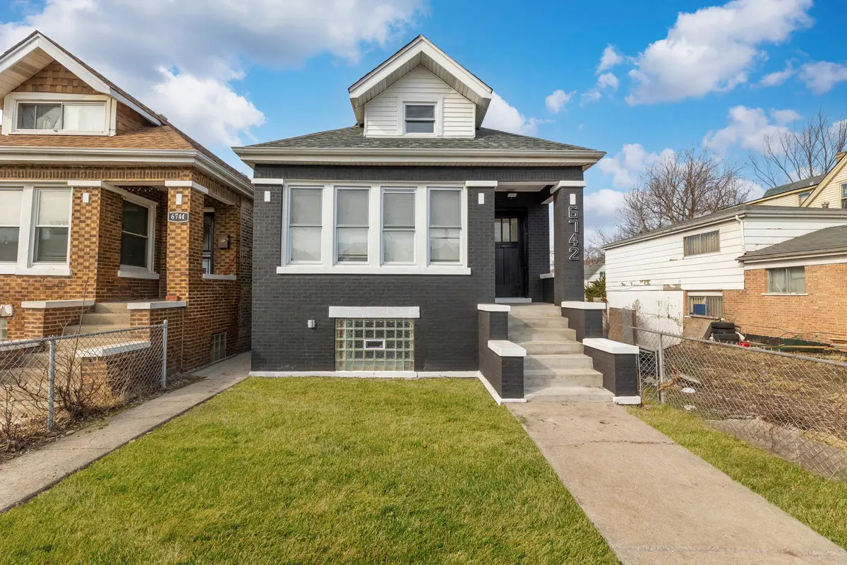 6742 S Carpenter Street, Chicago, IL 60621 - #1