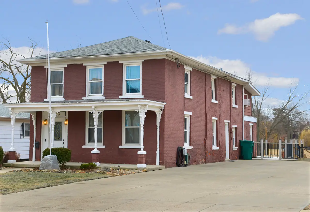 713 E Superior Street, Ottawa, IL 61350 - #1