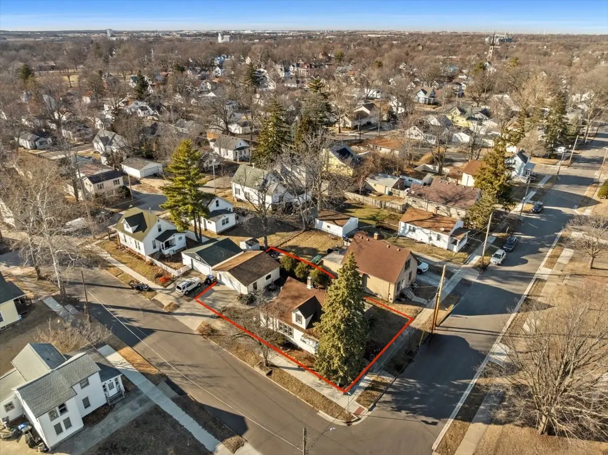 1211 S Lee Street, Bloomington, IL 61701 - #1