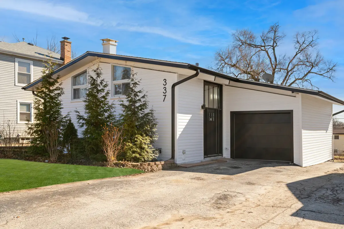 337 W Graham Avenue, Lombard, IL 60148 - #1