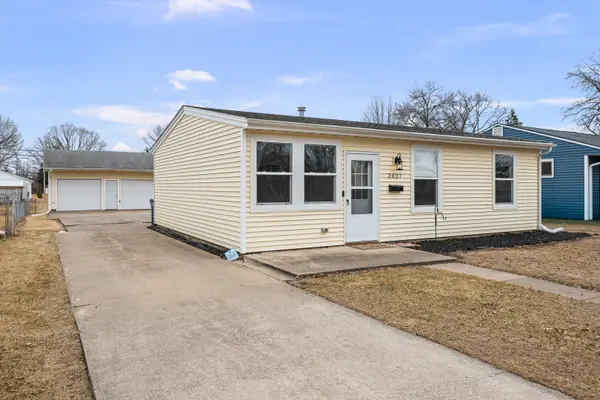 2027 N Michigan Avenue, Davenport, IA 52804