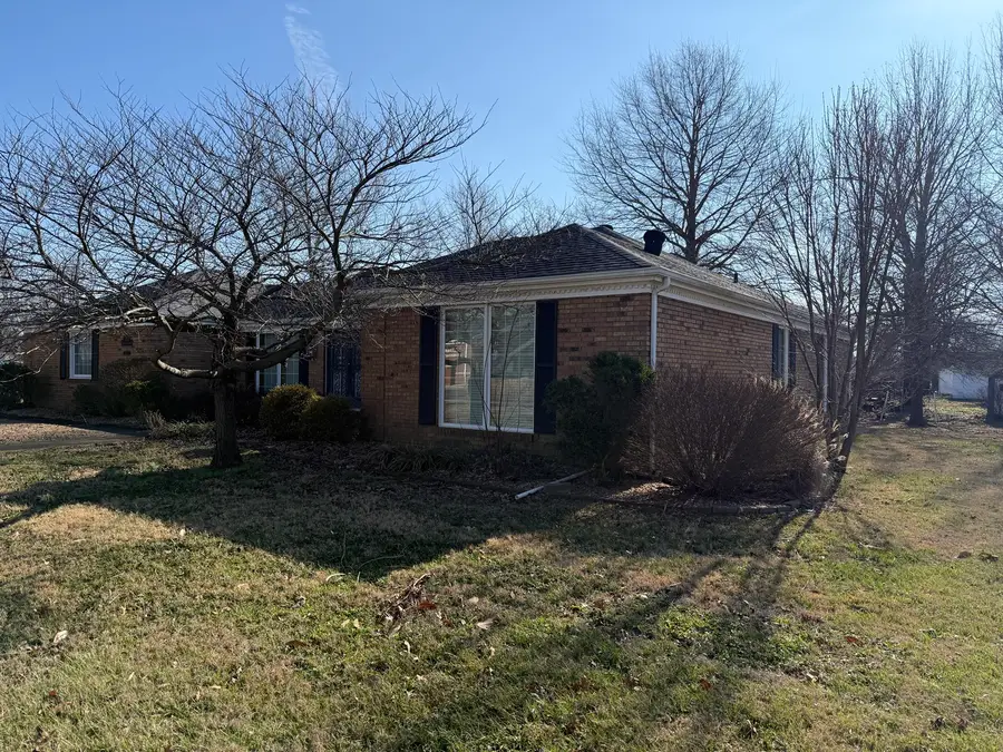 707 E Boulevard Street, Marion, IL 62959 - #3