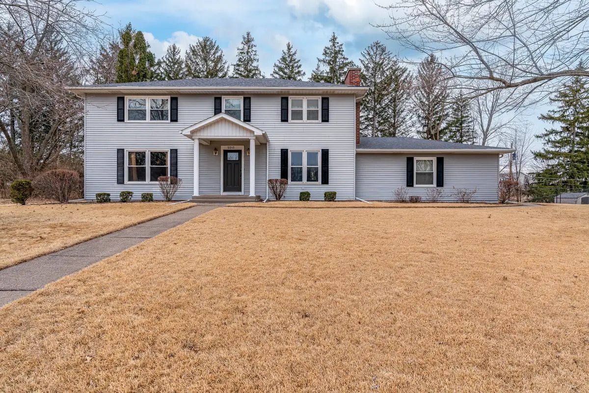 5013 Coachman Court, Bettendorf, IA 52722 - #1