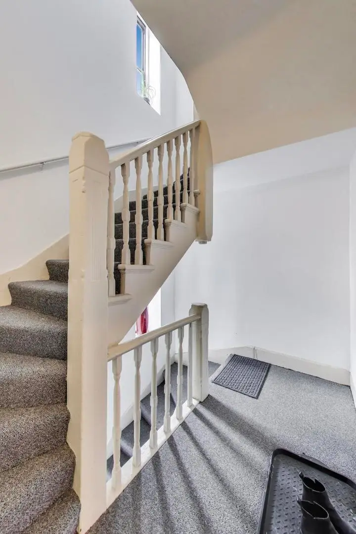 1329 W Chicago Avenue #2R, Chicago, IL 60642 - #3