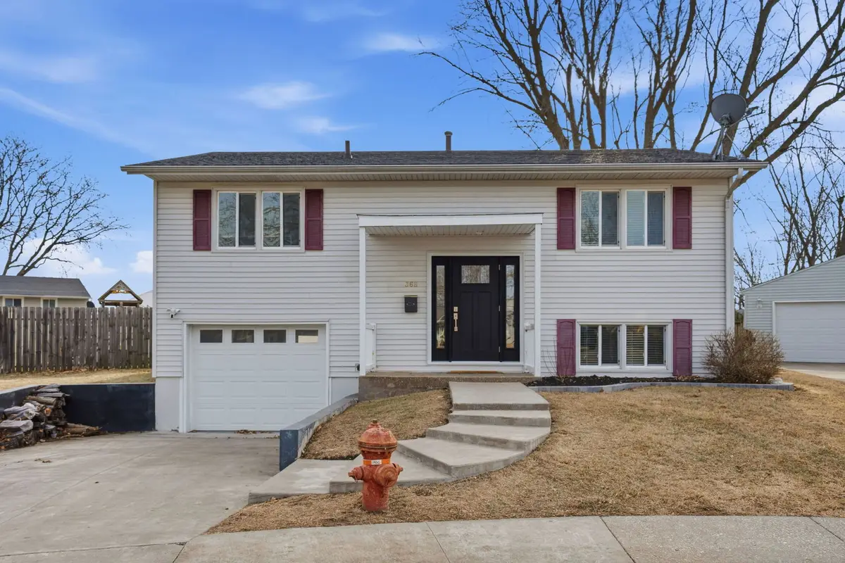 368 33rd Avenue Court, East Moline, IL 61244 - #1