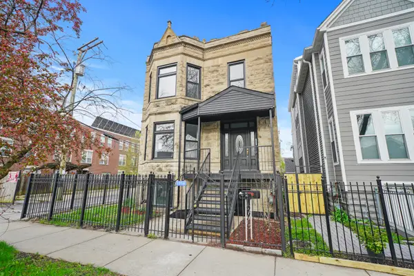 1916 N Ridgeway Avenue, Chicago, IL 60647