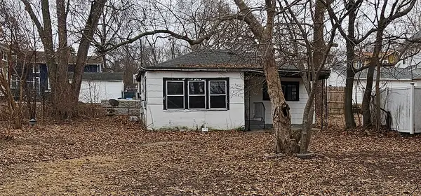 212 W 6th Street, Dixon, IL 61021