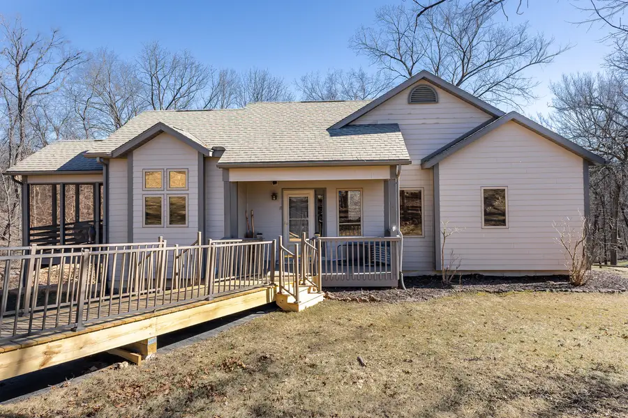 8 Garnet Court, Galena, IL 61036 - #2