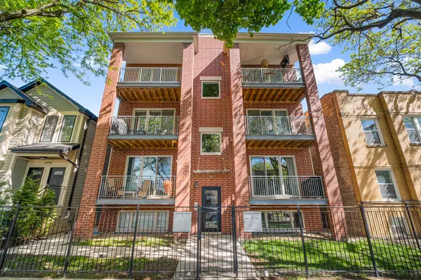 3708 W Cornelia Avenue #1E, Chicago, IL 60618
