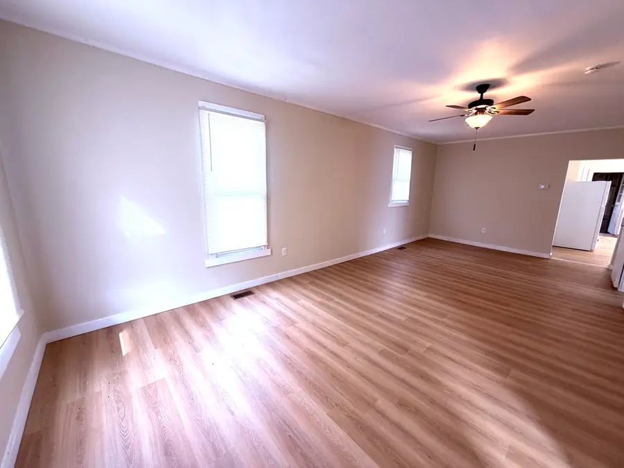 518 E Noleman Street, Centralia, IL 62801 - #2