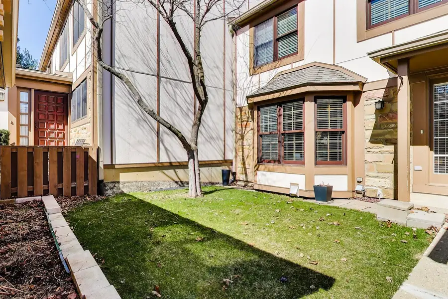 1037 Wheaton Oaks Drive, Wheaton, IL 60187 - #2