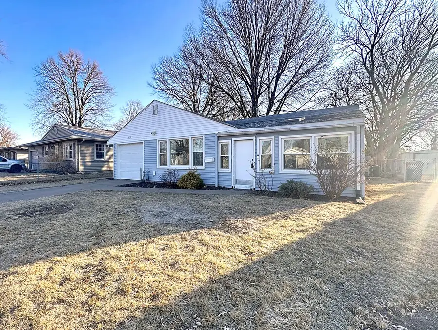 2125 N Nevada Avenue, Davenport, IA 52804 - #3