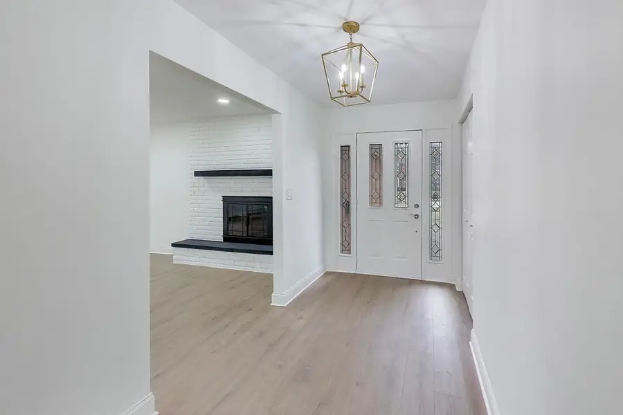 297 Columbine Drive, Clarendon Hills, IL 60514 - #2