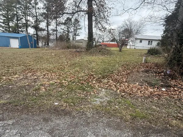 201 W Main Street, Vienna, IL 62995