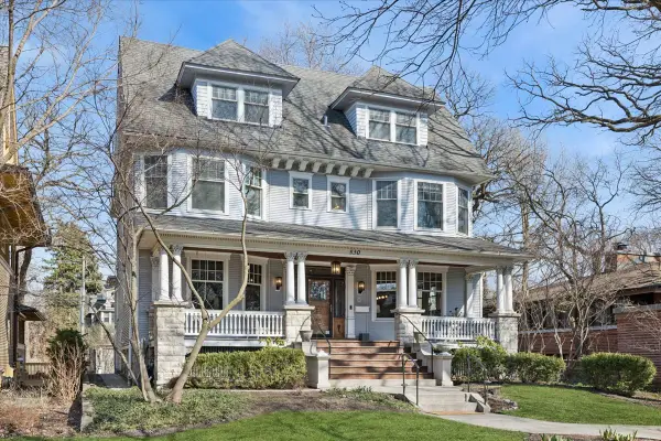 530 N East Avenue, Oak Park, IL 60302