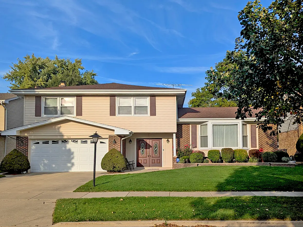 922 E Waverly Drive, Arlington Heights, IL 60004 - #1