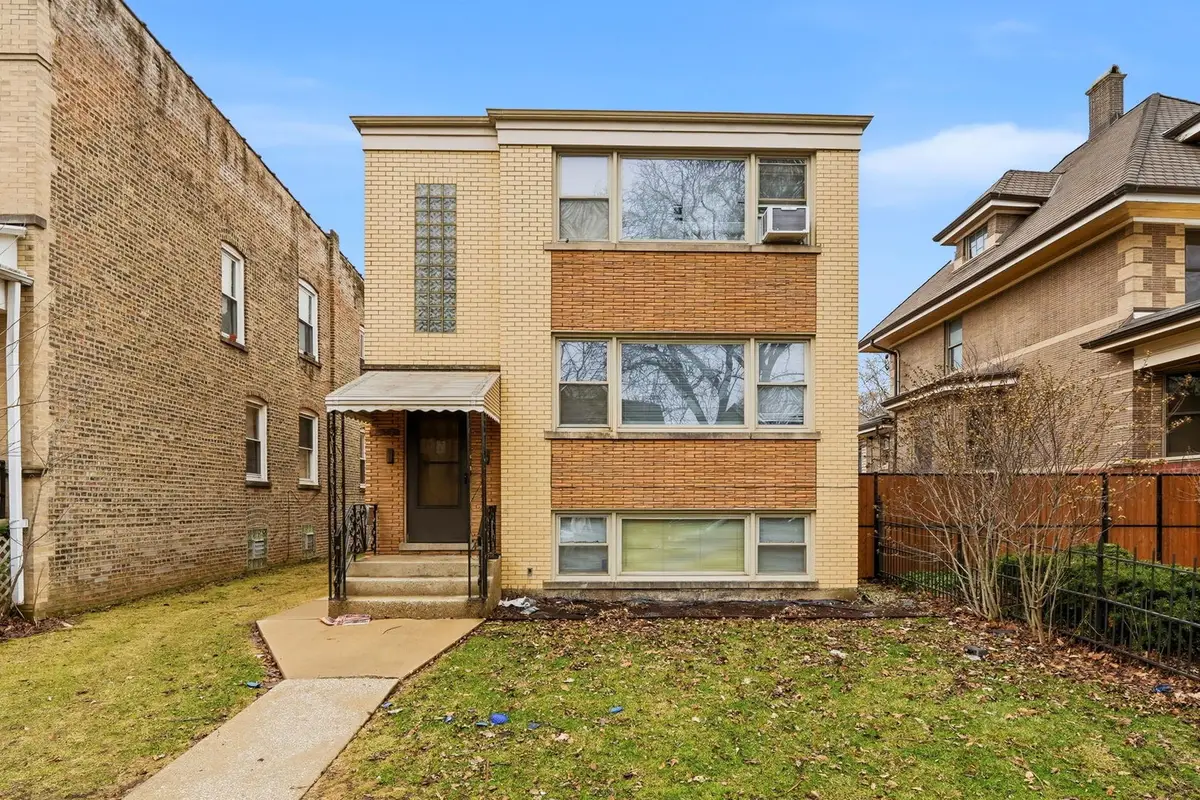 4428 N Tripp Avenue, Chicago, IL 60630 - #1