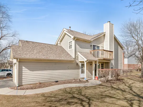 212 W Hamilton Drive, Palatine, IL 60067