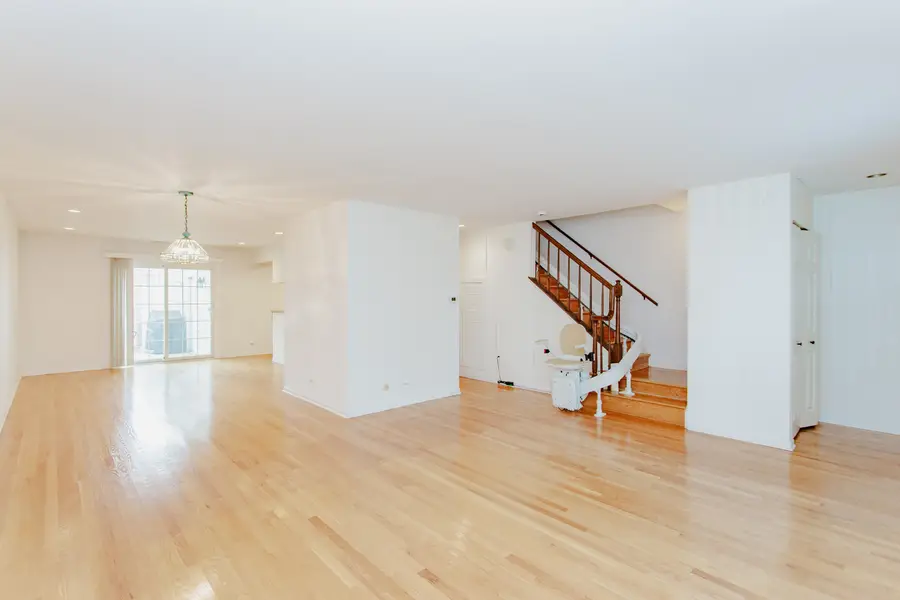 1410 Pebblecreek Drive, Glenview, IL 60025 - #3