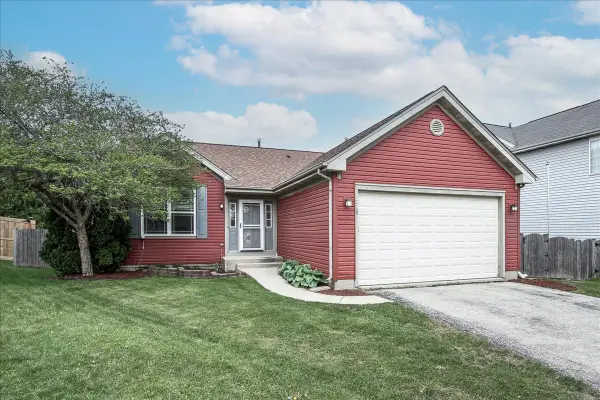 220 S Wildrose Court, Round Lake, IL 60073