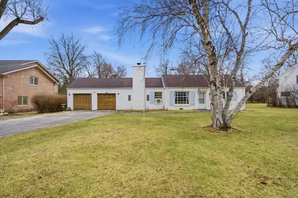 13 W Kenilworth Avenue, Prospect Heights, IL 60070