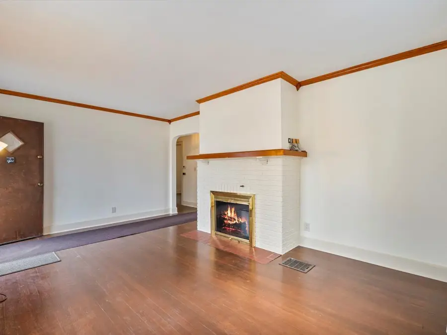 3025 Sheridan Street, Davenport, IA 52803 - #3