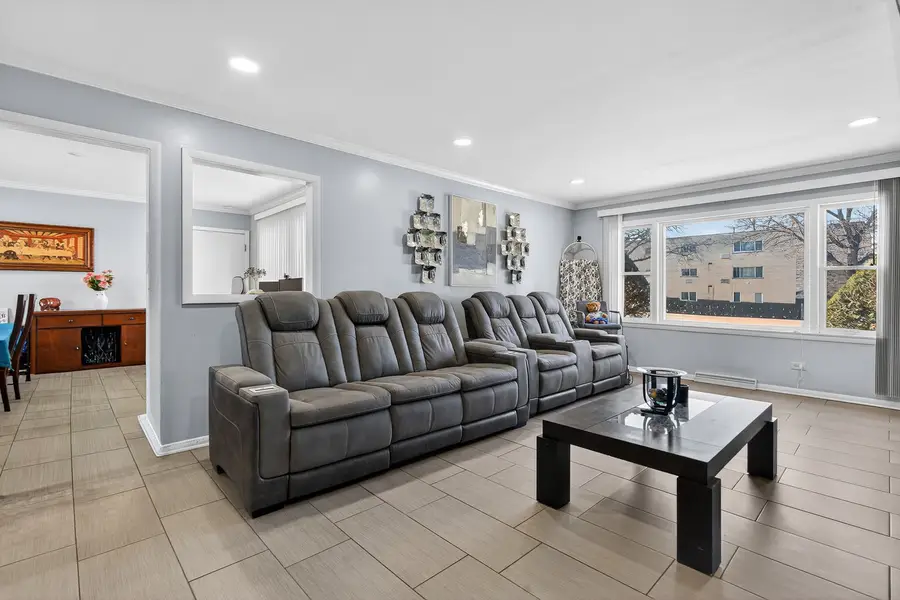 641 Mckinley Avenue, Mundelein, IL 60060 - #2