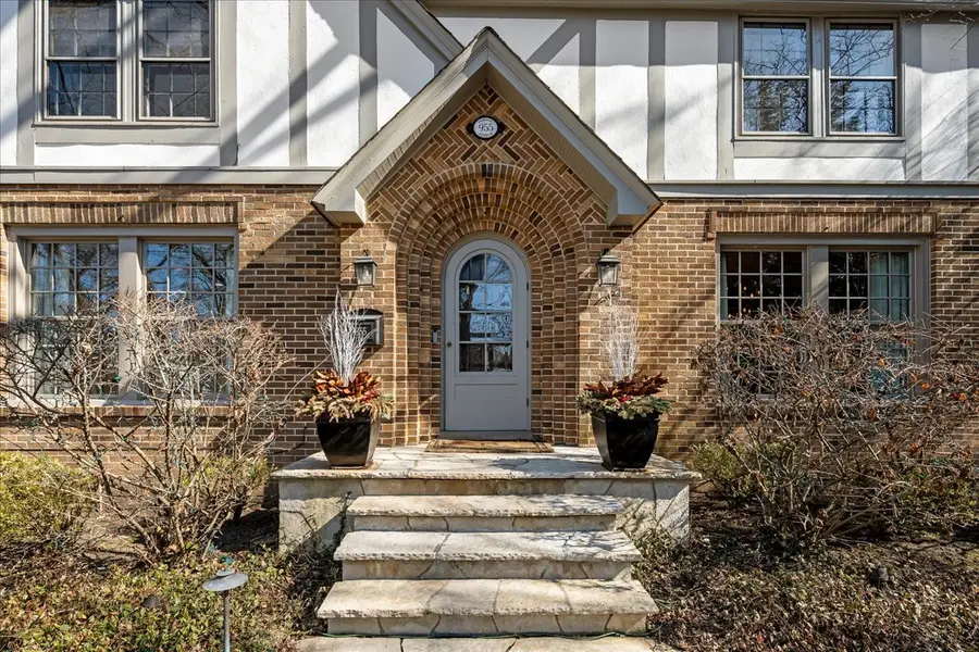 955 Vernon Avenue, Winnetka, IL 60093 - #3