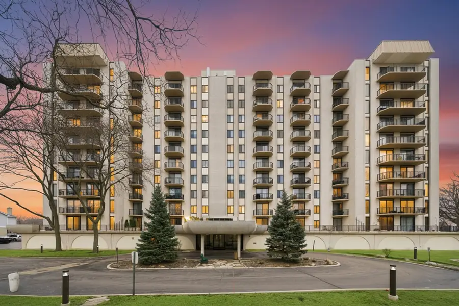 190 S Wood Dale Road #806, Wood Dale, IL 60191 - #2