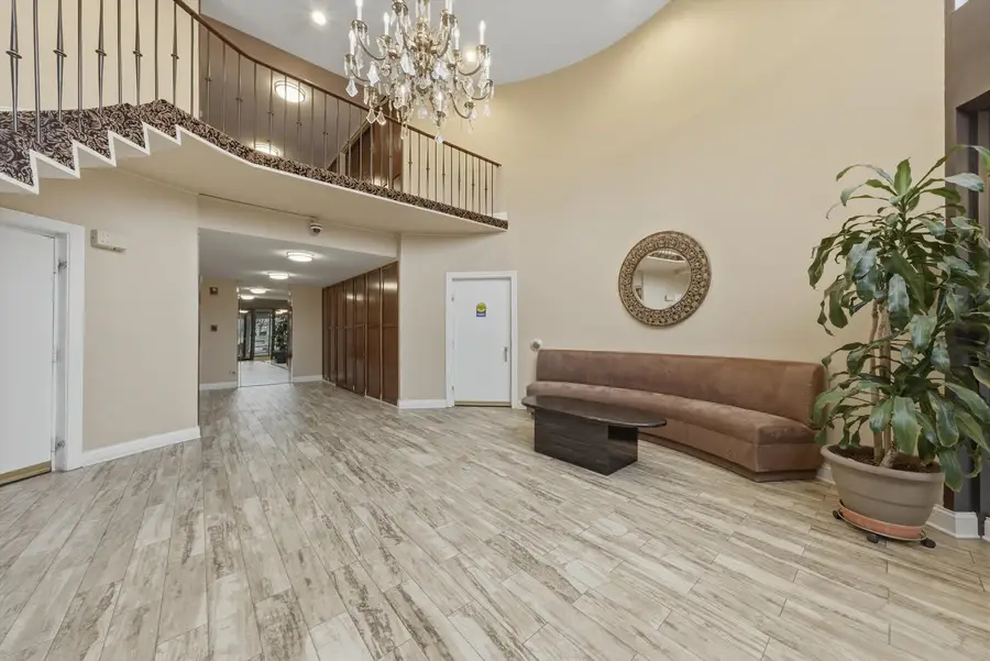 190 S Wood Dale Road #806, Wood Dale, IL 60191 - #3