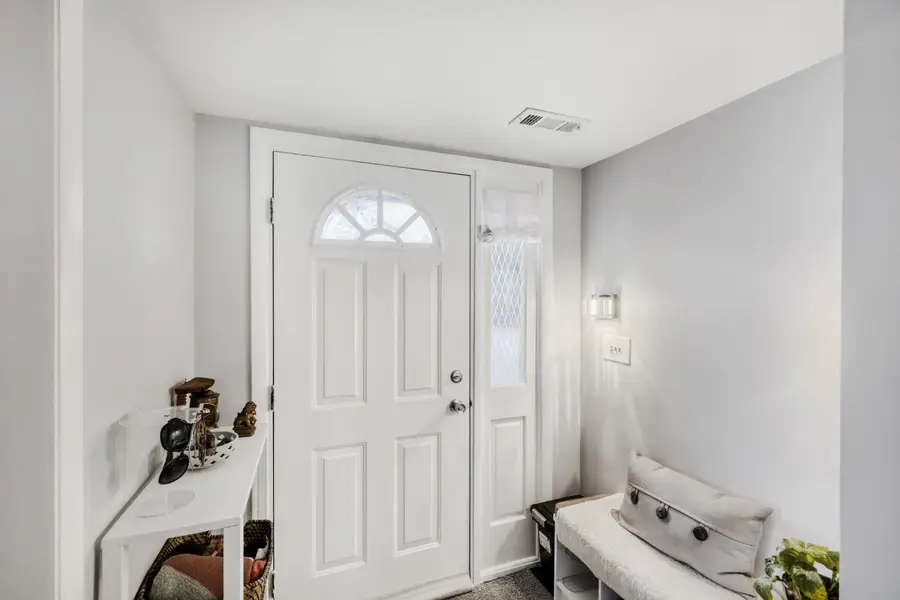 3N550 Crown Road #1, Elmhurst, IL 60126 - #2