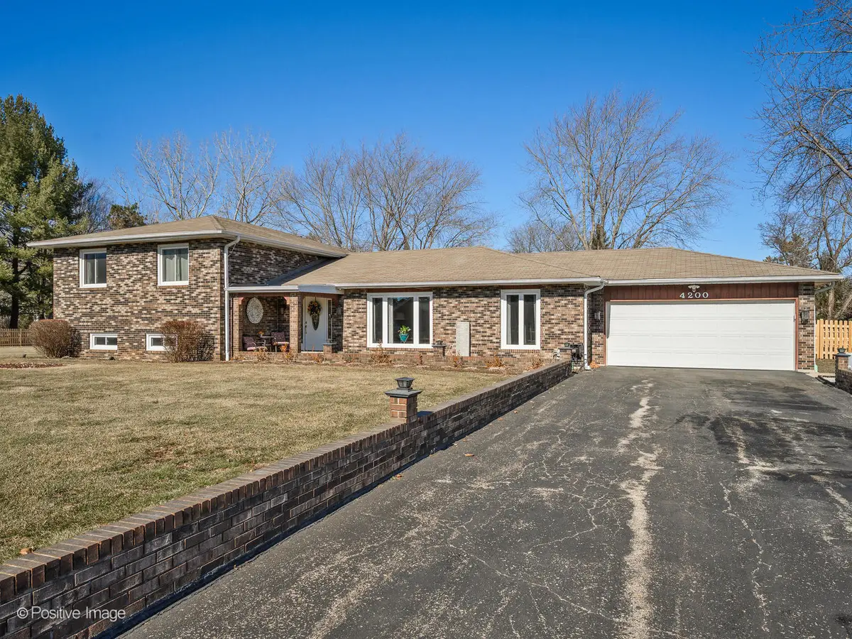 4200 W Gent Drive, Wadsworth, IL 60083 - #1