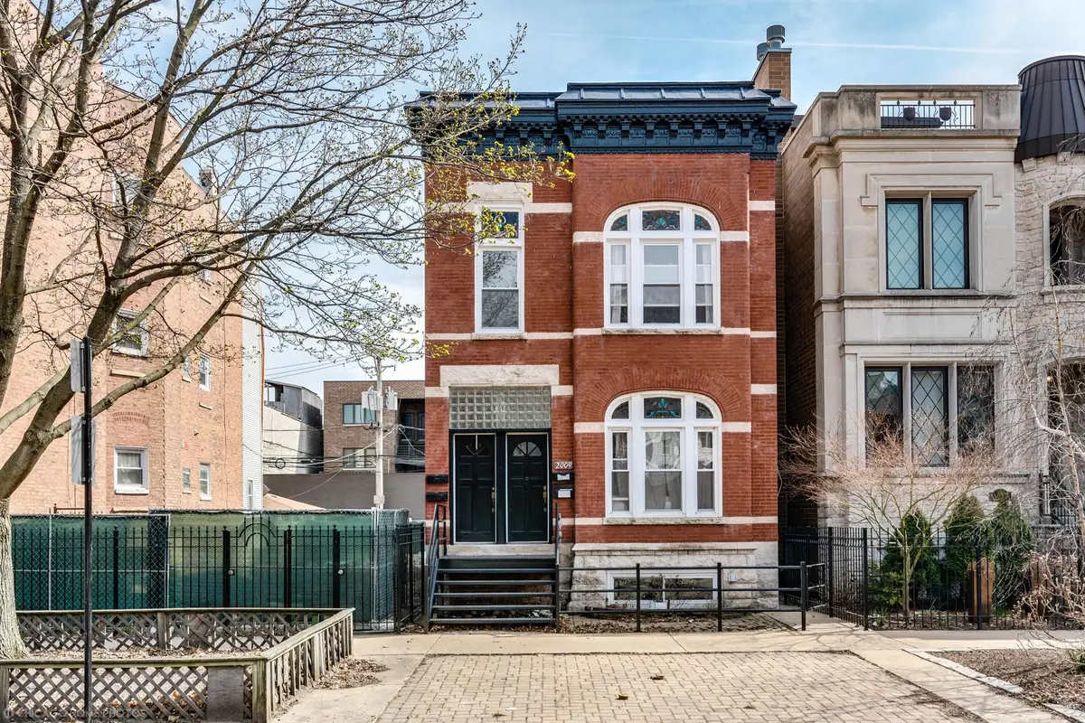 2009 W Huron Street, Chicago, IL 60612 - #1