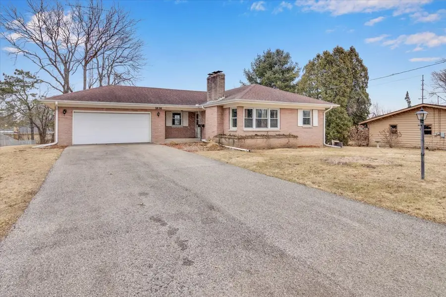 1636 Whitney Boulevard, Belvidere, IL 61008 - #2