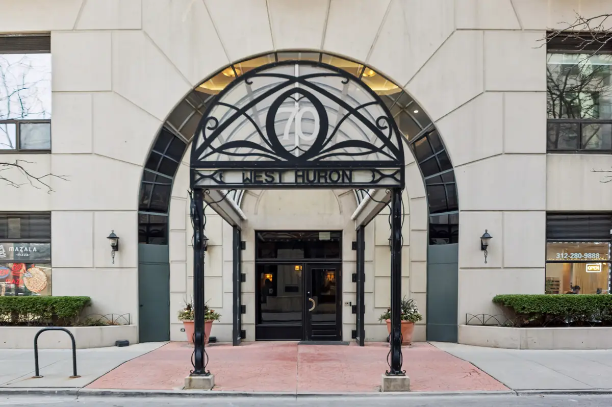 70 W Huron Street #1704, Chicago, IL 60654 - #1