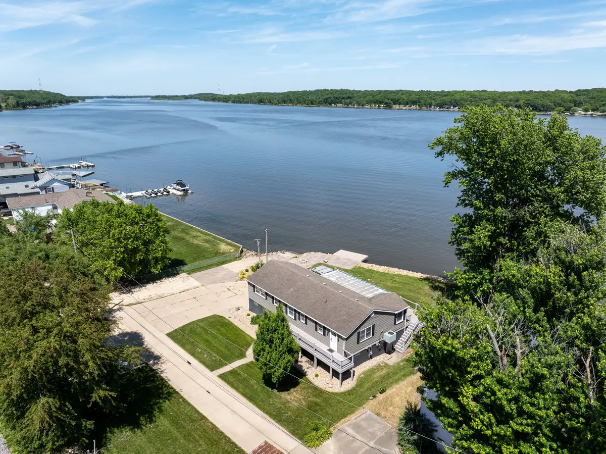 22799 Great River Road, Le Claire, IA 52753 - #1